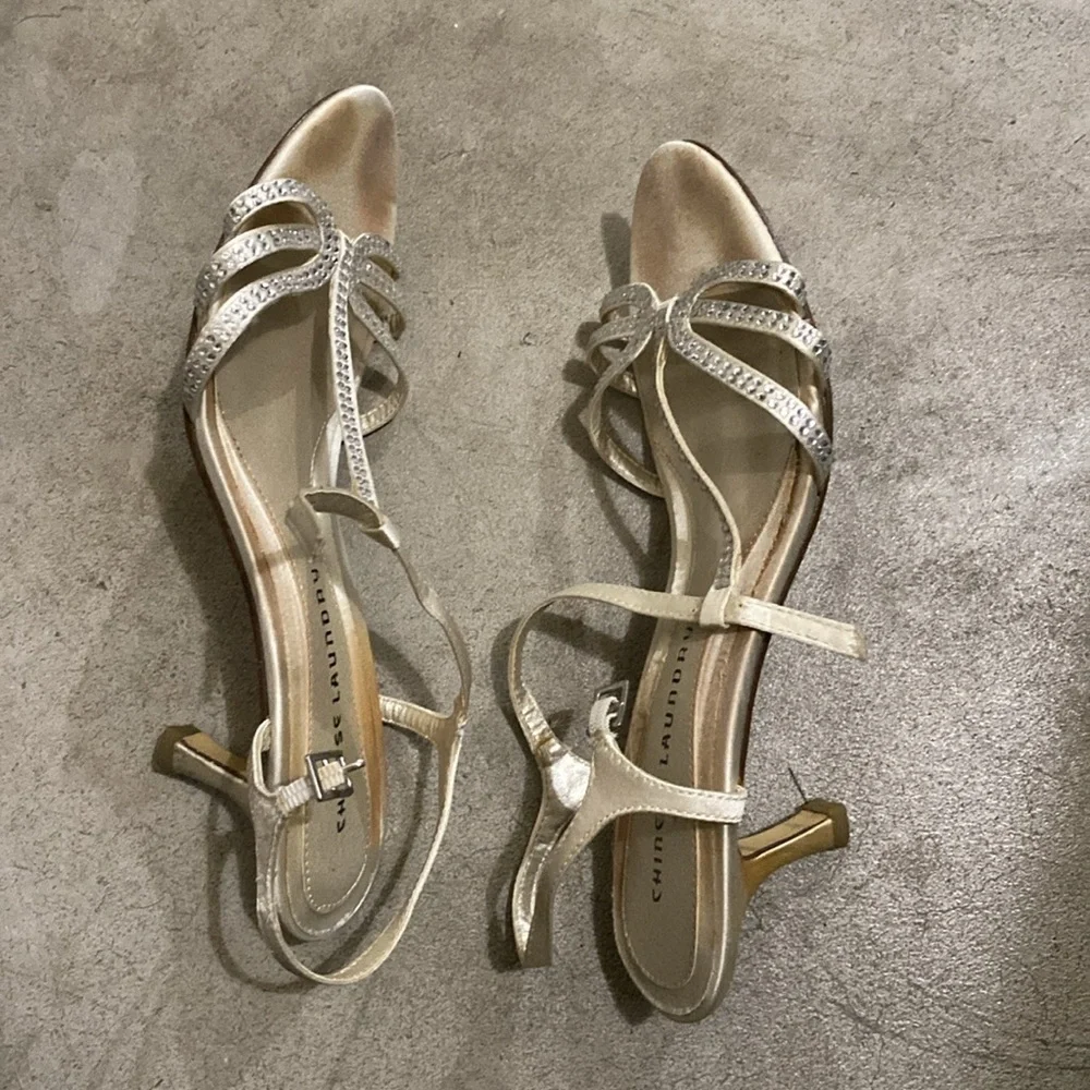 chinese laundry kitten heels